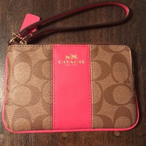 NWT Coach Wristlet